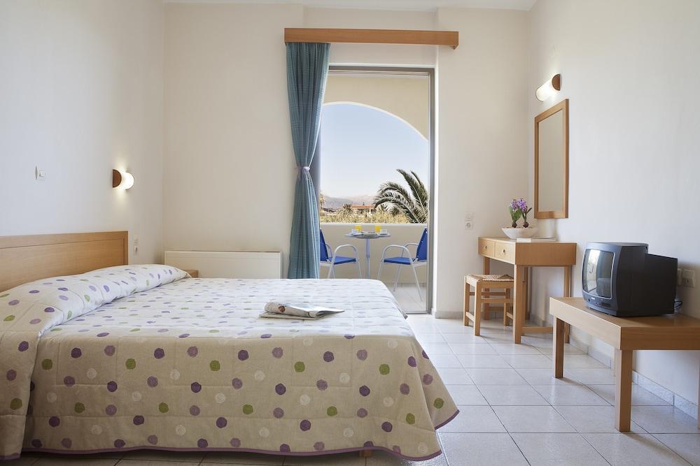 Marinos Beach Hotel Платанес Экстерьер фото
